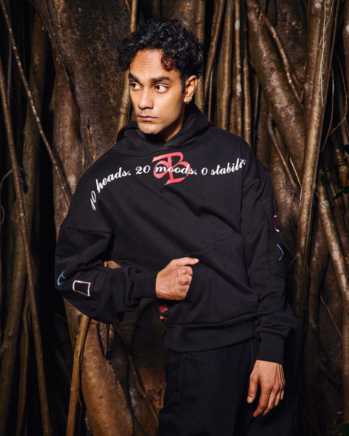 10 HEADS/ 20 MOODS (HOODIE)